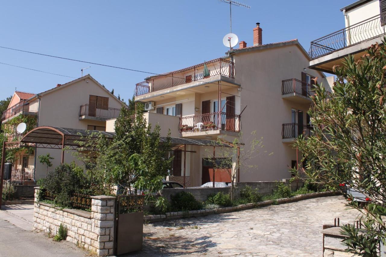 Apartments With A Parking Space Srima - Vodice, Vodice - 6099 Exteriör bild