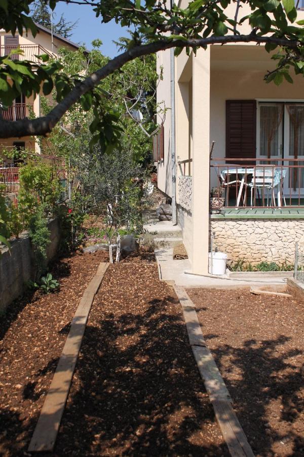 Apartments With A Parking Space Srima - Vodice, Vodice - 6099 Exteriör bild